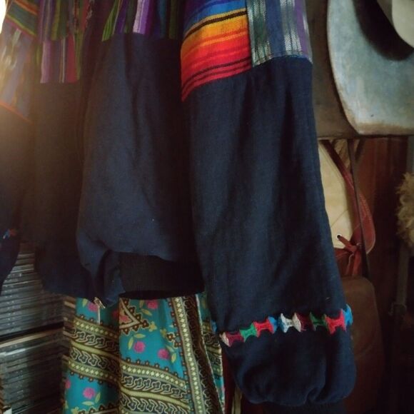 Los 3 Reyes, handmade in Guatemala, Large, Thumbs Up, jacket - Picture 7 of 8